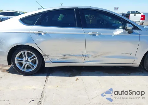 2018 Ford Fusion Hybrid Se z USA, uszkodzony, nr VIN 3FA6P0LU9JR103557